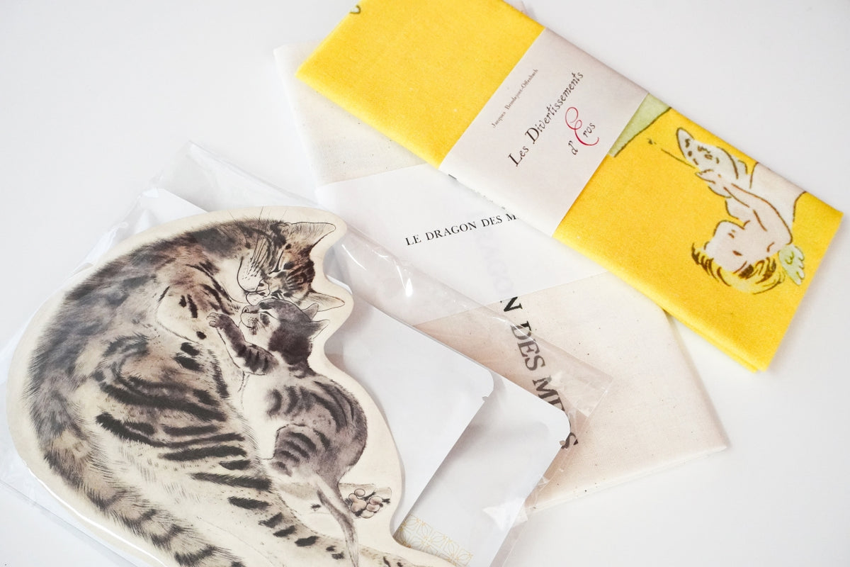 [Mother's Day Gift] 2 Tenugui hand towels + cat-shaped postcard of a sleeping mother and baby cat from "Ten Forms of Cats" + 3 bags of coffee